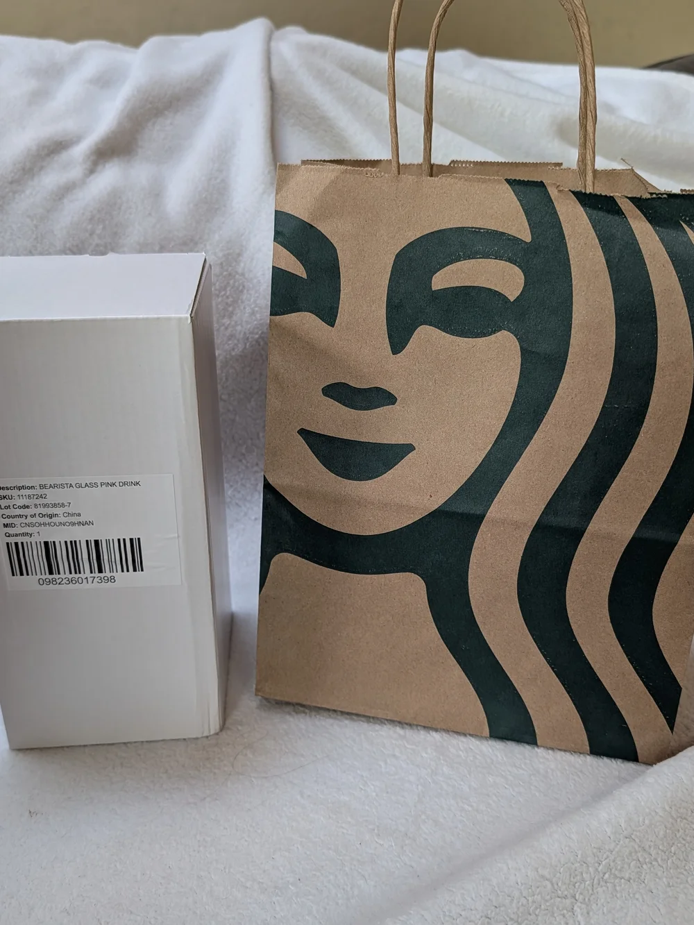 Starbucks Genuine Strawberry Bearista Cup with Straw, New In Box - Pink & Clear